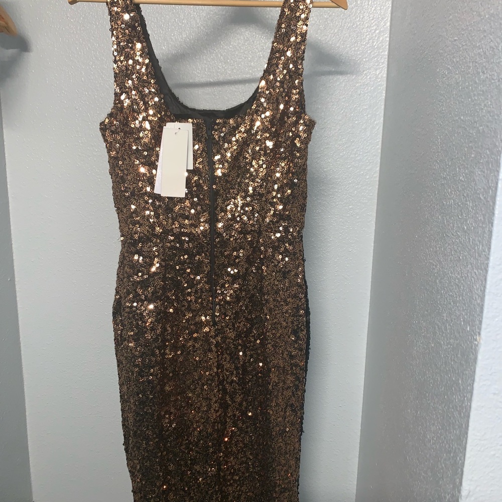 Dress - Picture 2 of 2